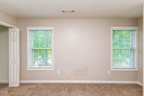 22 Knightsbridge Court Durham NC 27707
