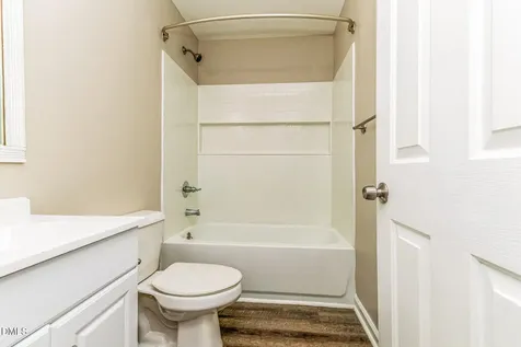 22 Knightsbridge Court Durham NC 27707