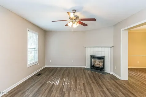 22 Knightsbridge Court Durham NC 27707