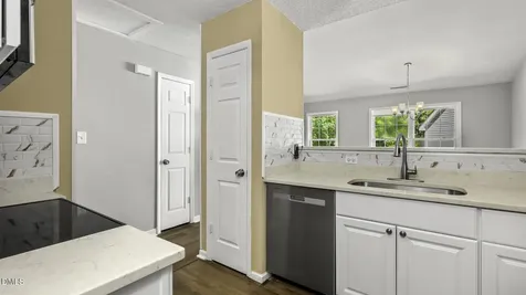 402 Happy Days Court Apex NC 27502