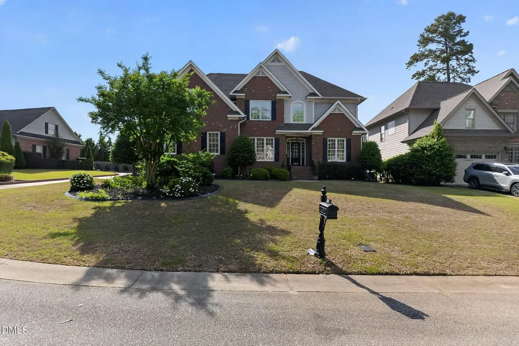 108 Shadow Oak Lane Fayetteville NC 28303