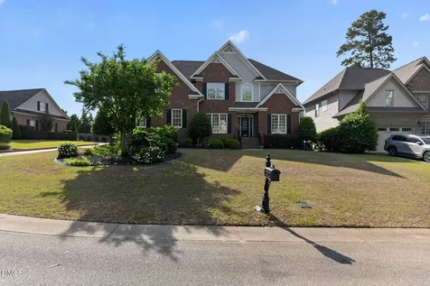 108 Shadow Oak Lane Fayetteville NC 28303