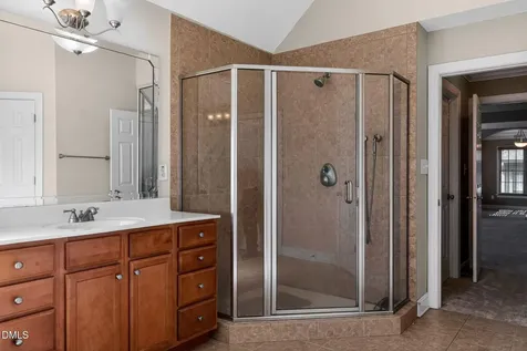 108 Shadow Oak Lane Fayetteville NC 28303