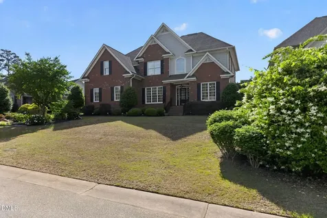 108 Shadow Oak Lane Fayetteville NC 28303