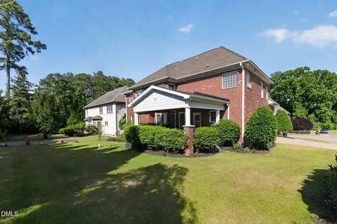108 Shadow Oak Lane Fayetteville NC 28303