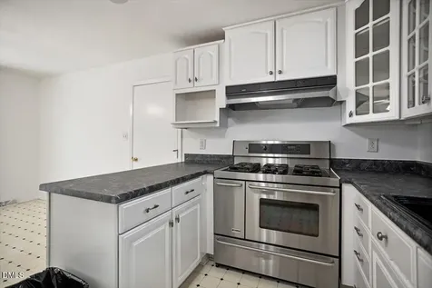 608 Princeton Raleigh NC 27609