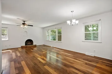 608 Princeton Raleigh NC 27609