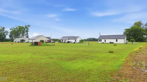 966 Hooks Road Fremont NC 27830