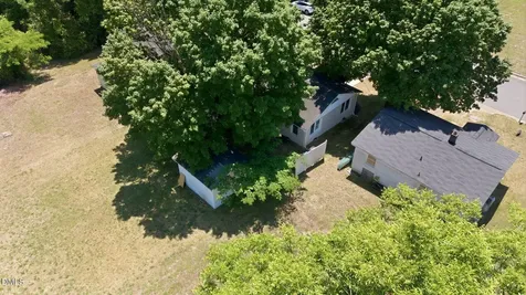 607 E Holmes Street Benson NC 27504