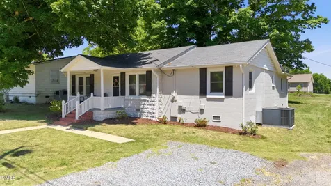 607 E Holmes Street Benson NC 27504