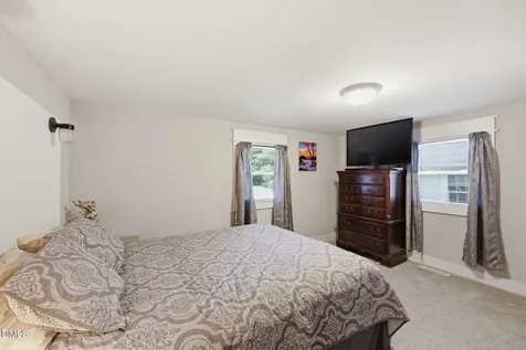 607 E Holmes Street Benson NC 27504
