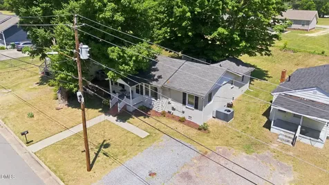 607 E Holmes Street Benson NC 27504