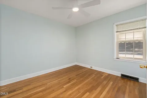 2014 Wa Wa Avenue Durham NC 27707