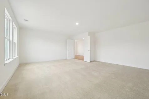 1569 Briar Brook Lane Zebulon NC 27597