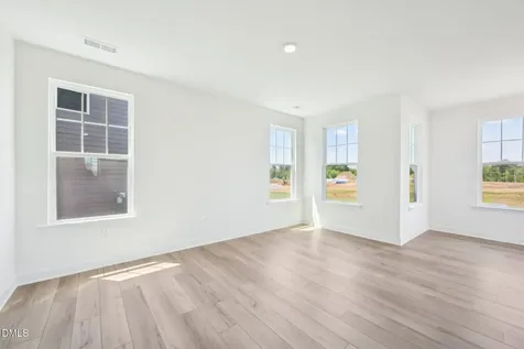 1573 Briar Brook Lane Zebulon NC 27597
