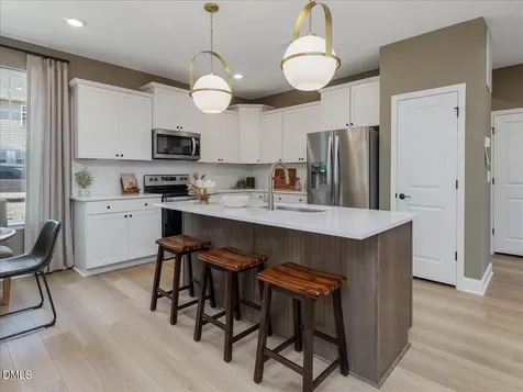 1565 Briar Brook Lane Zebulon NC 27597