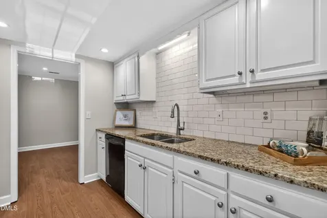 3128 Westbury Raleigh NC 27607