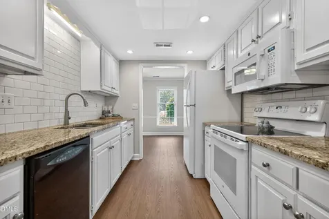 3128 Westbury Raleigh NC 27607