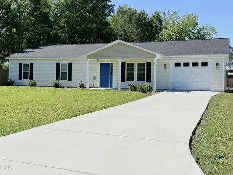 360 Oak Street Roseboro NC 28382