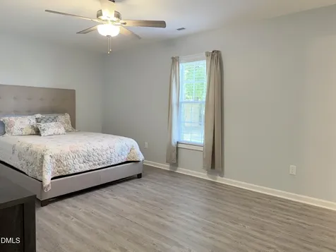 360 Oak Street Roseboro NC 28382