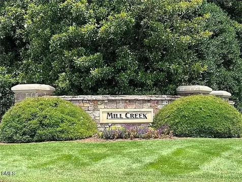 302 Muirfield Court Mebane NC 27302