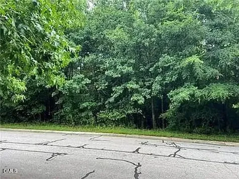 302 Muirfield Court Mebane NC 27302