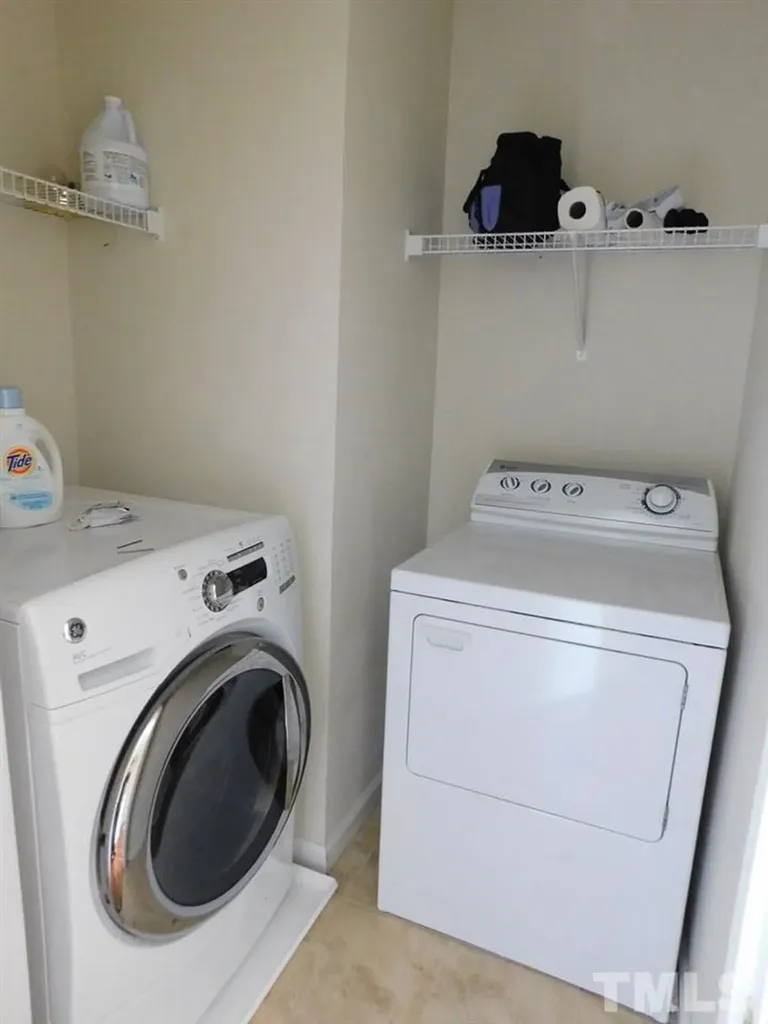 2008 Metacomet Way Raleigh NC 27604