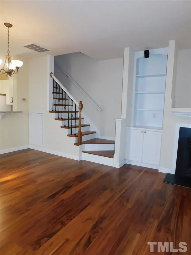 2008 Metacomet Way Raleigh NC 27604