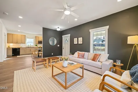 207 W Holt Street Burlington NC 27217