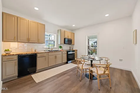 207 W Holt Street Burlington NC 27217