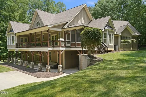 1001 Browning Place Youngsville NC 27596