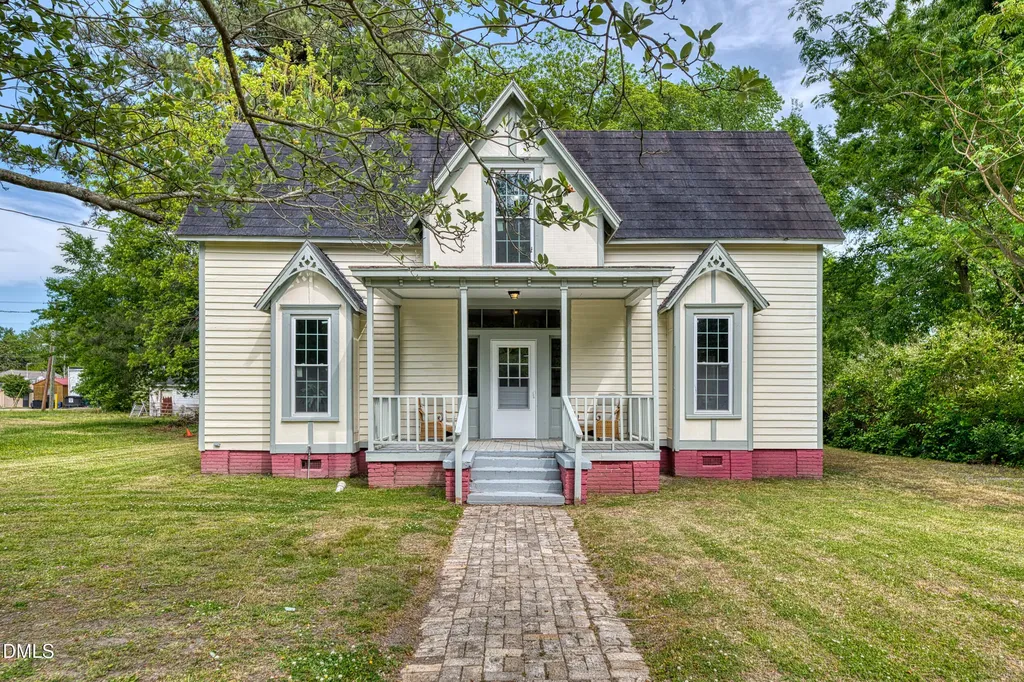 809 Church Street Scotland Neck NC 27874