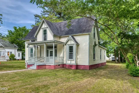 809 Church Street Scotland Neck NC 27874