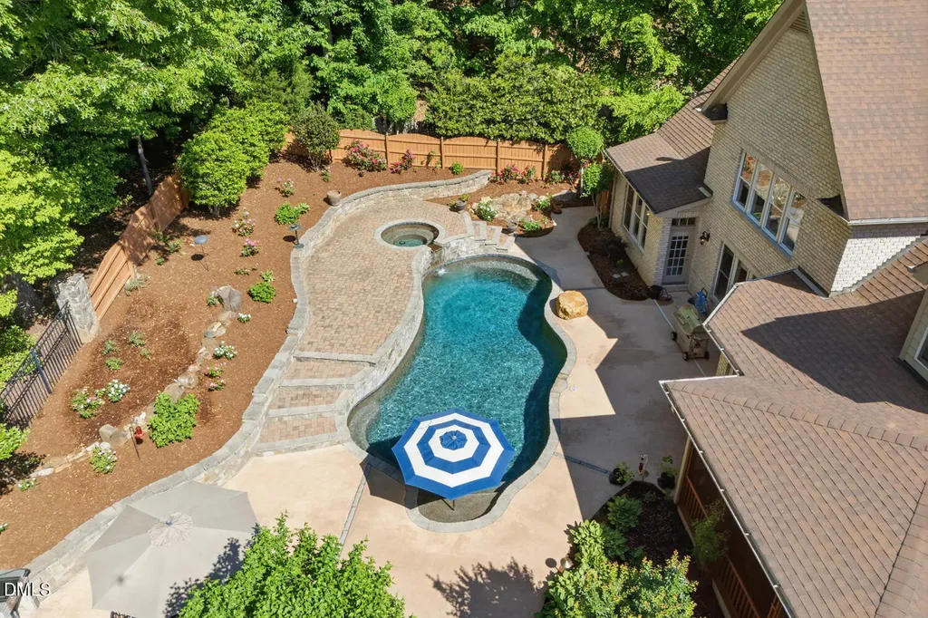 221 Bear Tree Creek Chapel Hill NC 27517