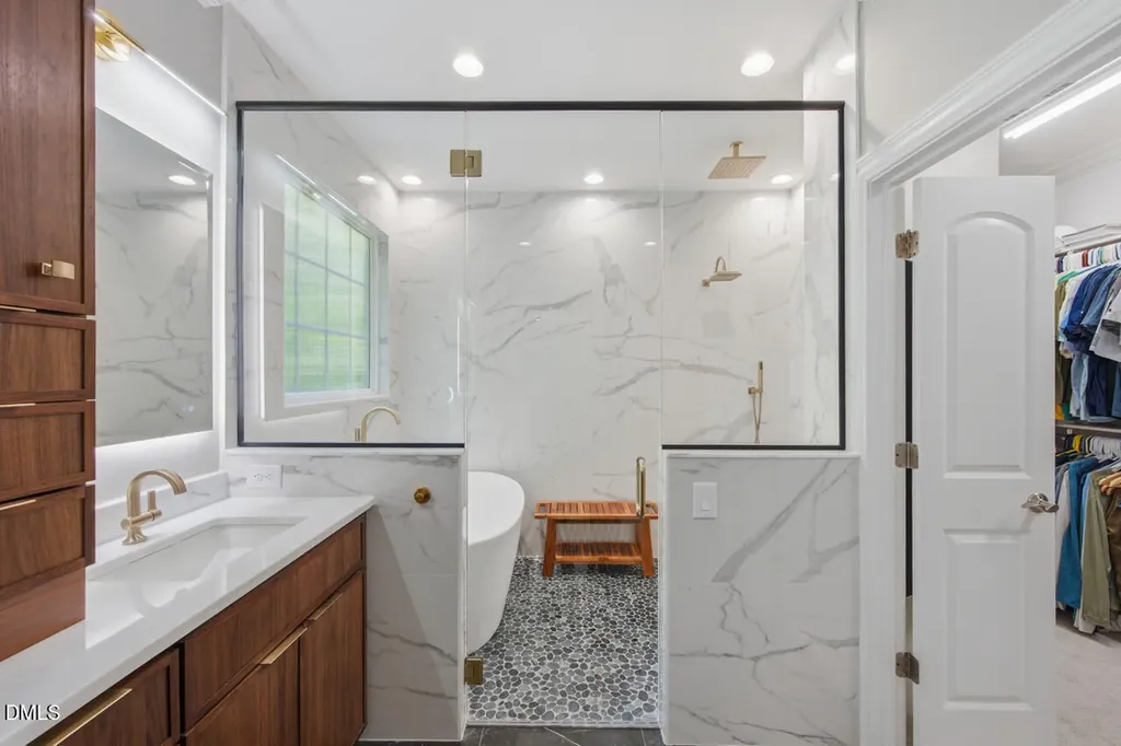 221 Bear Tree Creek Chapel Hill NC 27517