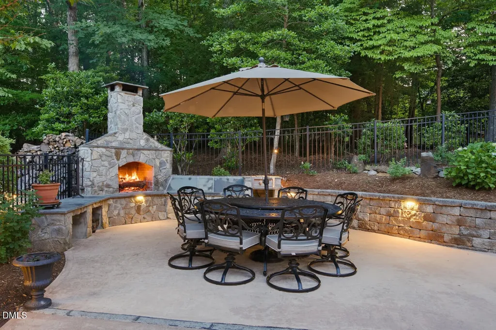 221 Bear Tree Creek Chapel Hill NC 27517