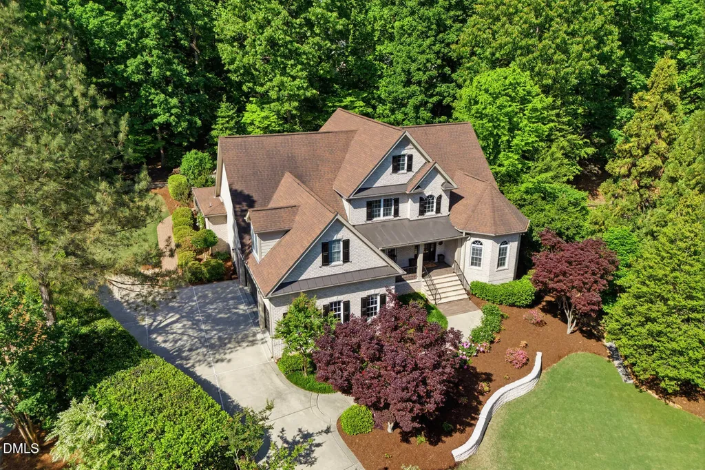 221 Bear Tree Creek Chapel Hill NC 27517