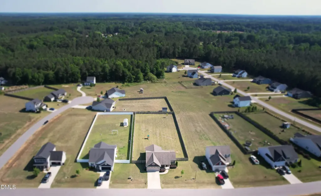 175 Day Lily Street Selma NC 27576
