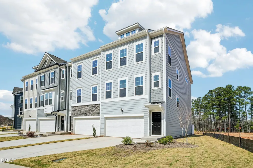 10915 Bayflower Way Raleigh NC 27617