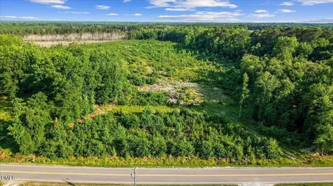 3306 Crockers Nub Road Kenly NC 27542