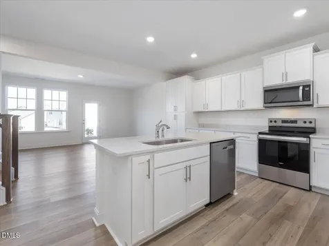 644 Sefton Park Drive Zebulon NC 27597