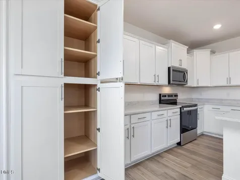 644 Sefton Park Drive Zebulon NC 27597