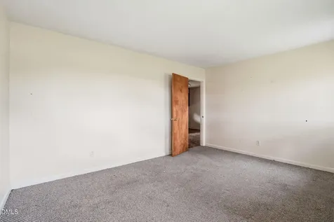745 Tabron School Road Hollister NC 27844