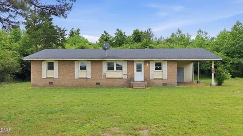 745 Tabron School Road Hollister NC 27844