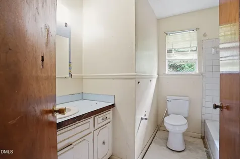 745 Tabron School Road Hollister NC 27844