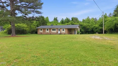 745 Tabron School Road Hollister NC 27844