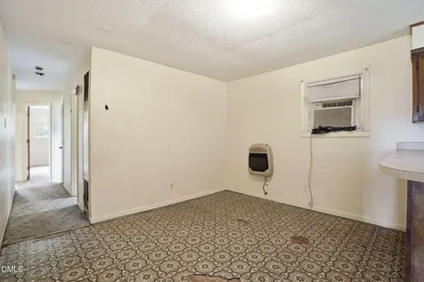 745 Tabron School Road Hollister NC 27844