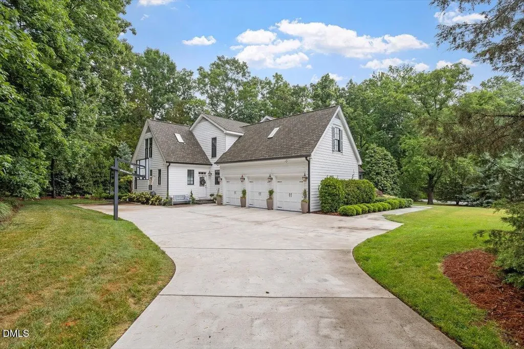 1054 Canterbury Lane Chapel Hill NC 27517