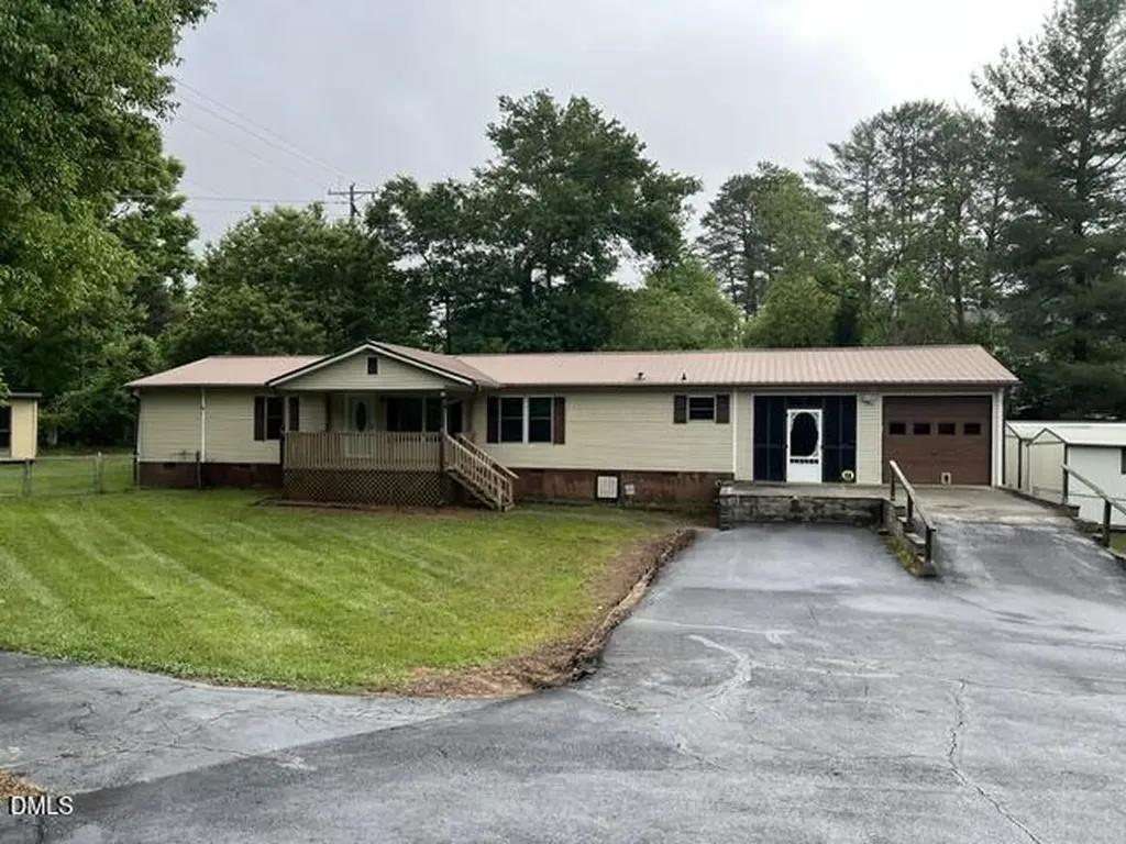 20 Cedar Hill Road Asheville NC 28806