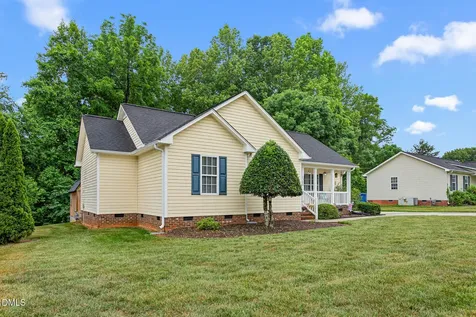 1302 Durham Meadows Drive Burlington NC 27217